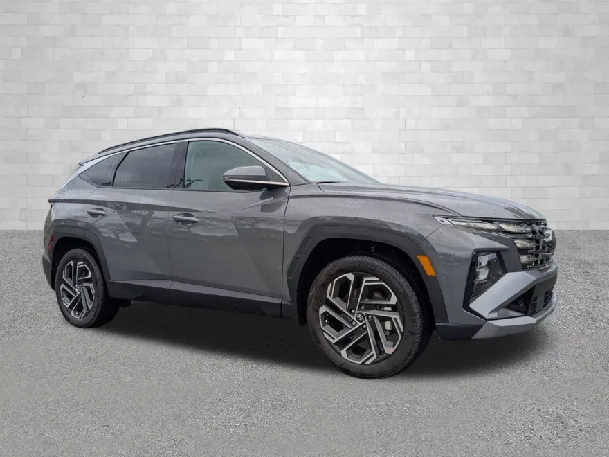 2025 Hyundai Tucson Limited photo 1