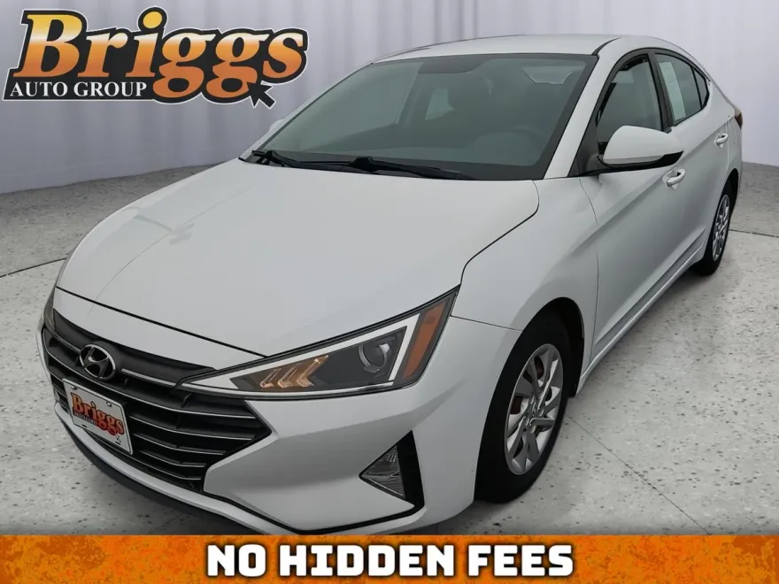 2019 Hyundai Elantra SE photo 1
