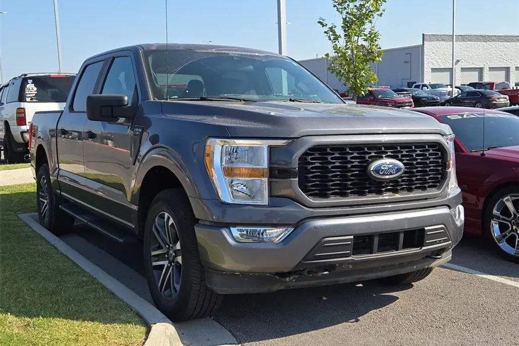 2021 Ford F-150 XL photo 1
