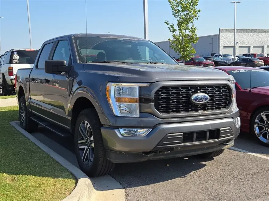 2021 Ford F-150 XL photo 1