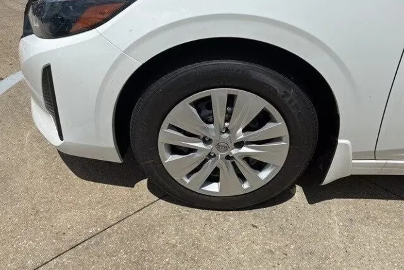2025 Nissan Sentra S photo 1