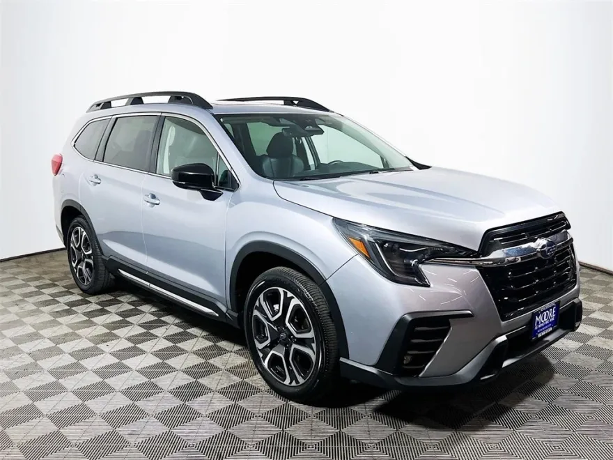2024 Subaru Ascent Limited photo 1
