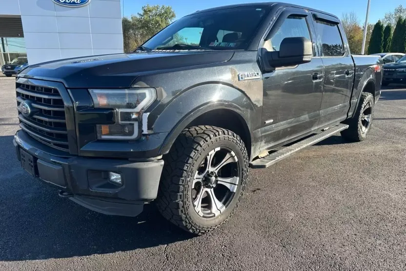 2015 Ford F-150 XLT photo 1