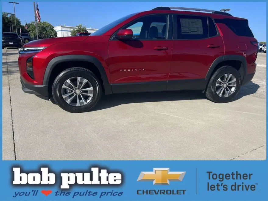 2026 Chevrolet Equinox LT photo 1