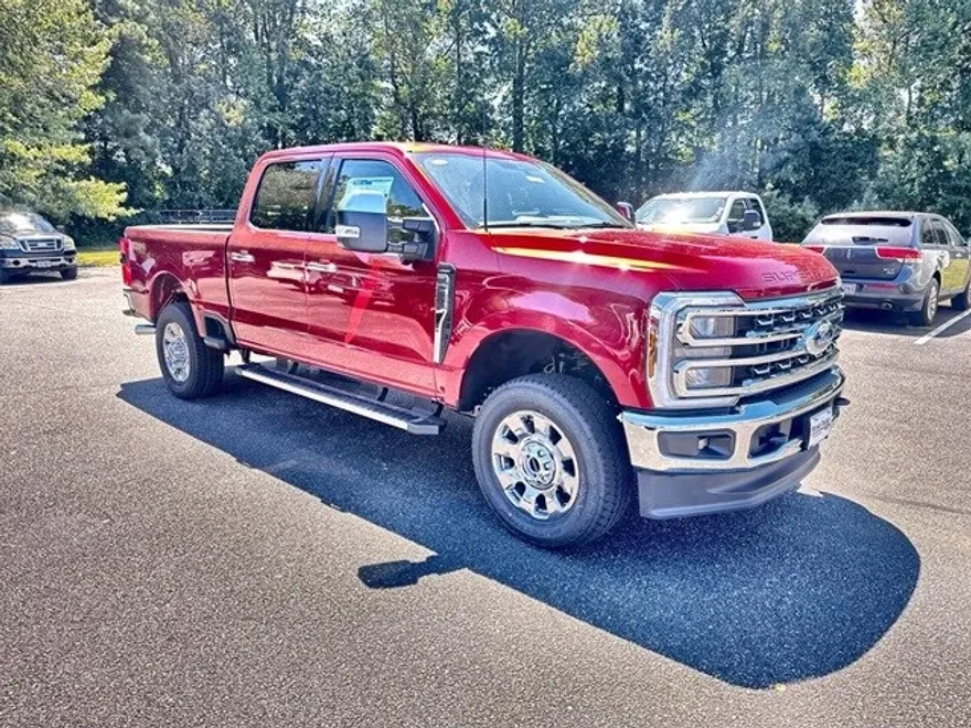 2026 Ford F-250 Lariat photo 1