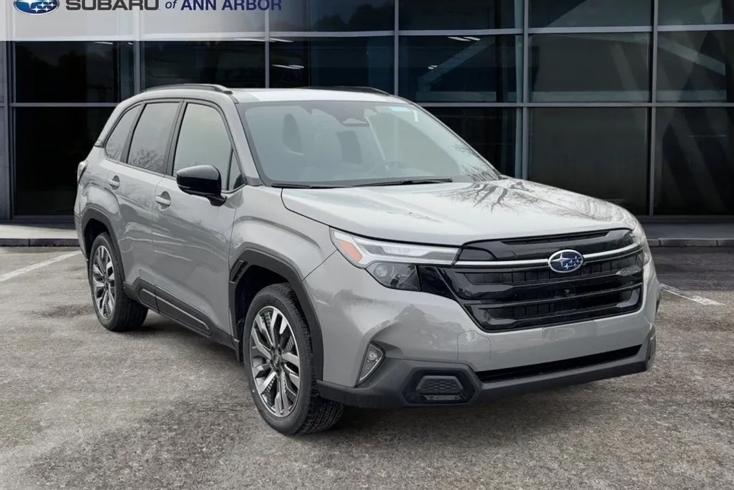 2025 Subaru Forester Touring photo 1