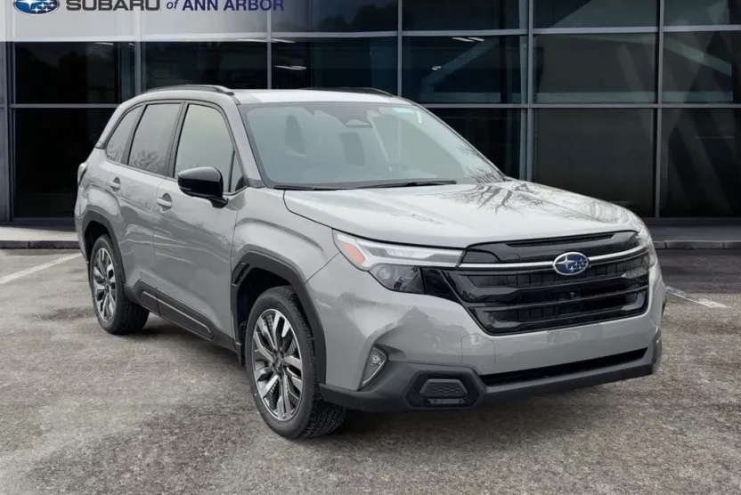 2025 Subaru Forester Touring photo 1