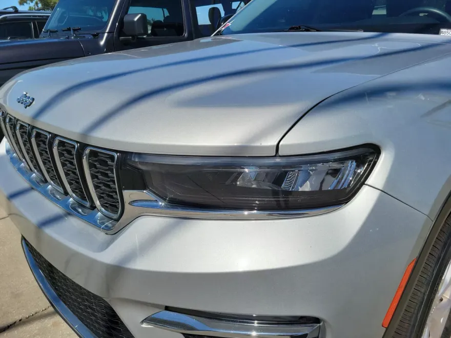2022 Jeep Grand Cherokee Limited photo 1