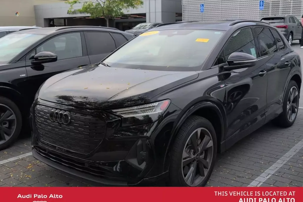 2023 Audi Q4 50 E-tron Prestige photo 1