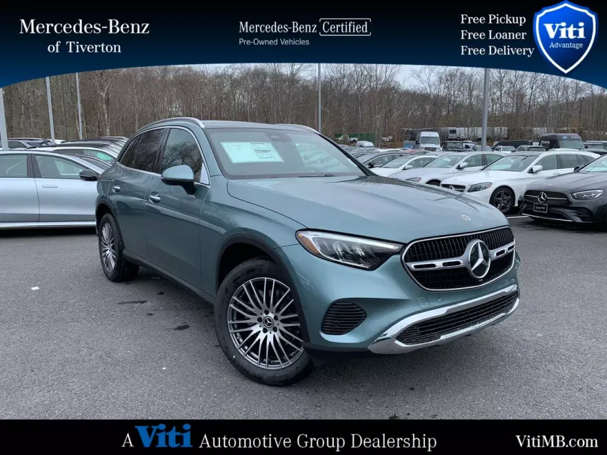 2025 Mercedes Benz GLC 300 4MATIC photo 1