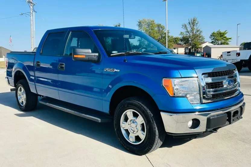 2013 Ford F-150 XLT photo 1