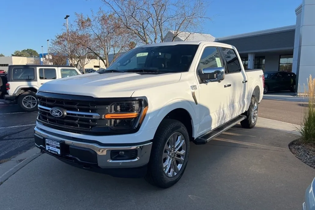 2024 Ford F-150 XLT photo 1