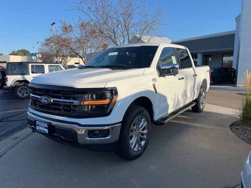 2024 Ford F-150 XLT photo 1