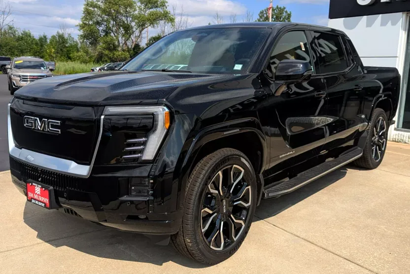 2025 Gmc Sierra Denali photo 1