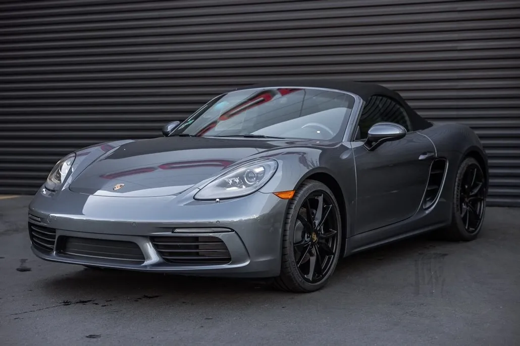 2025 Porsche Boxster photo 1