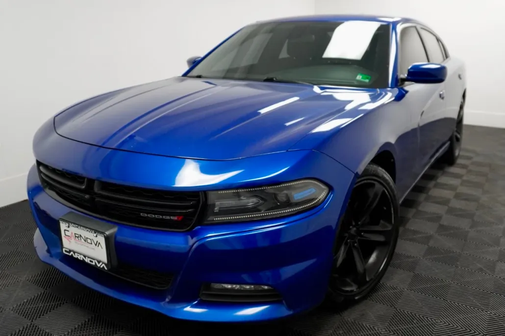 2019 Dodge Charger SXT photo 1