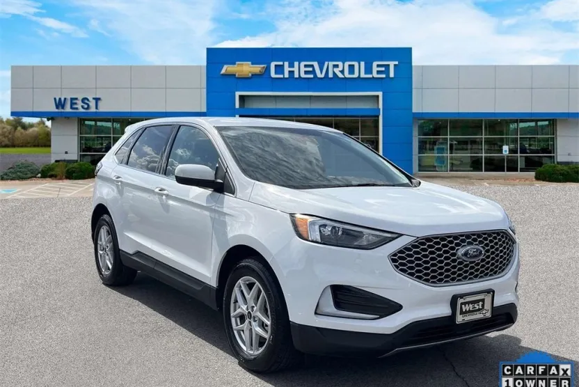 2024 Ford Edge SEL photo 1