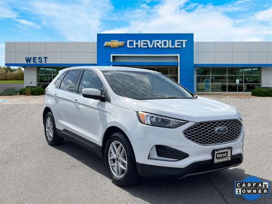 2024 Ford Edge SEL photo 1