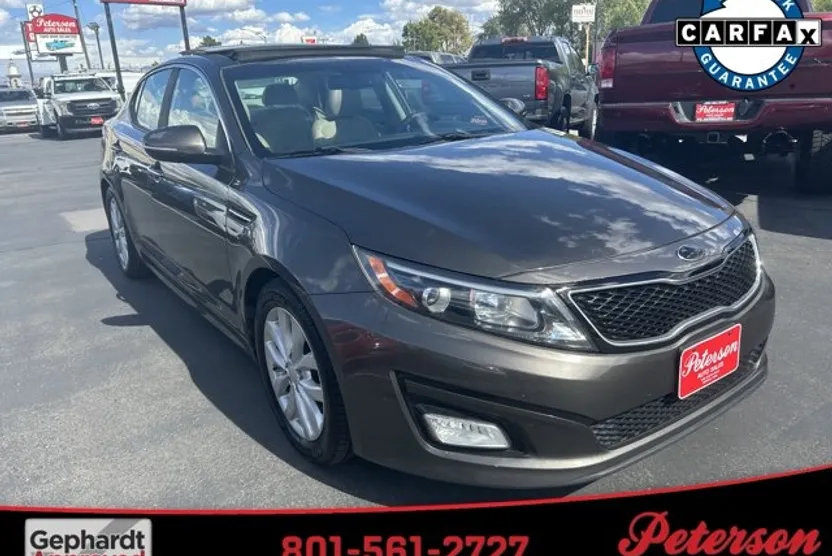 2015 Kia Optima EX photo 1