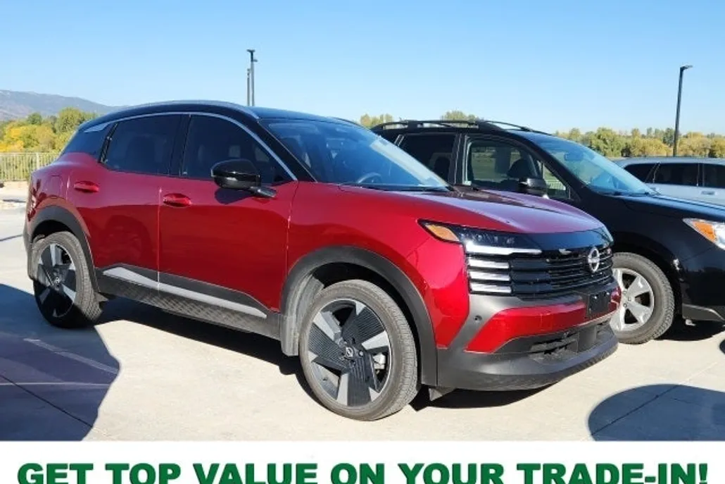 2025 Nissan Kicks SR photo 1