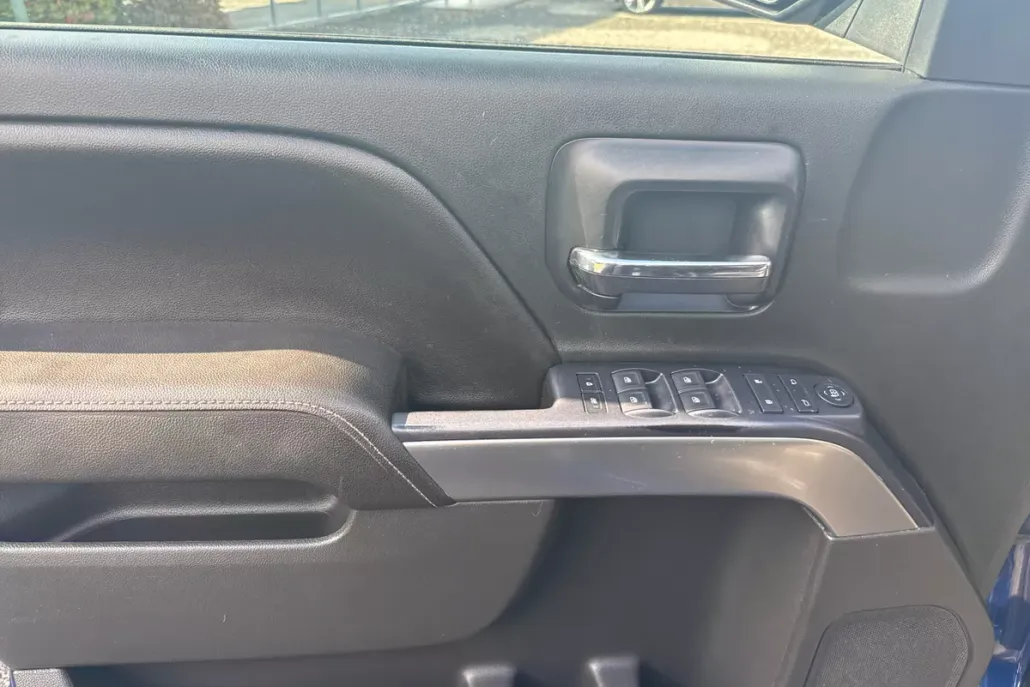 2014 Chevrolet Silverado 1500 LT photo 1
