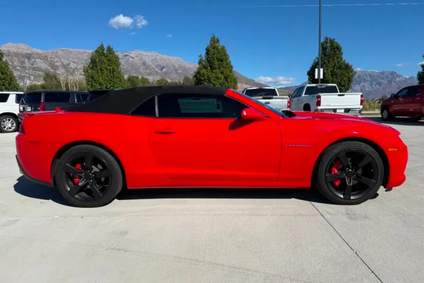 2014 Chevrolet Camaro 2LT photo 1