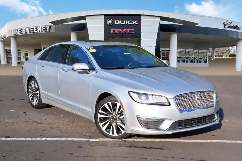 2017 Lincoln MKZ Reserve photo 1
