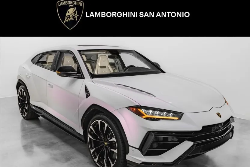 2024 Lamborghini Urus S photo 1