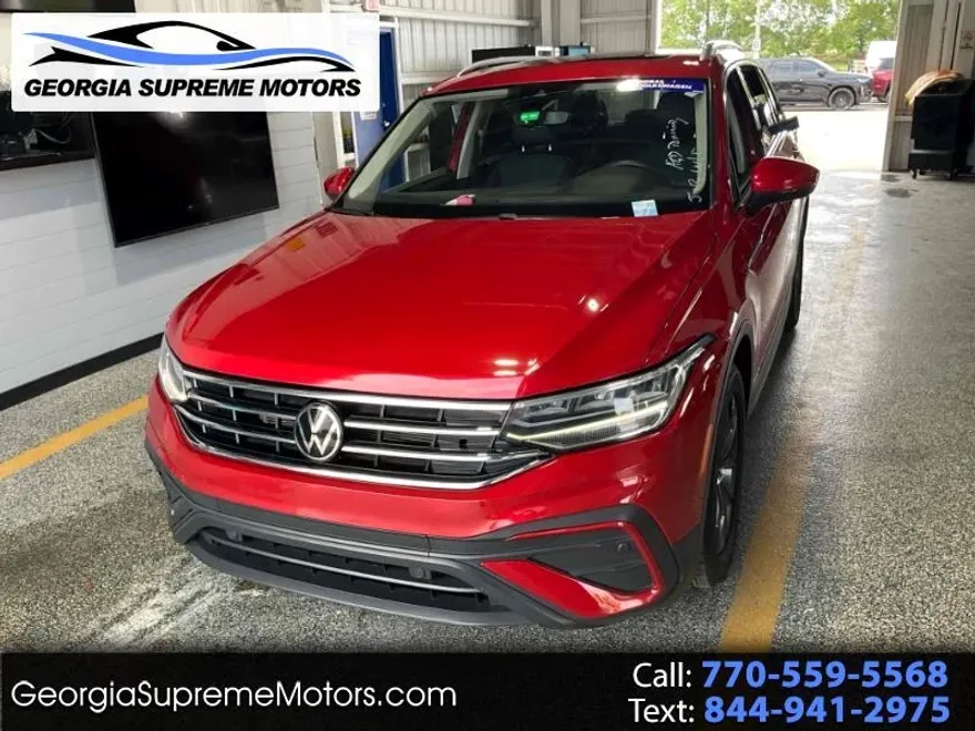 2023 Volkswagen Tiguan SE photo 1