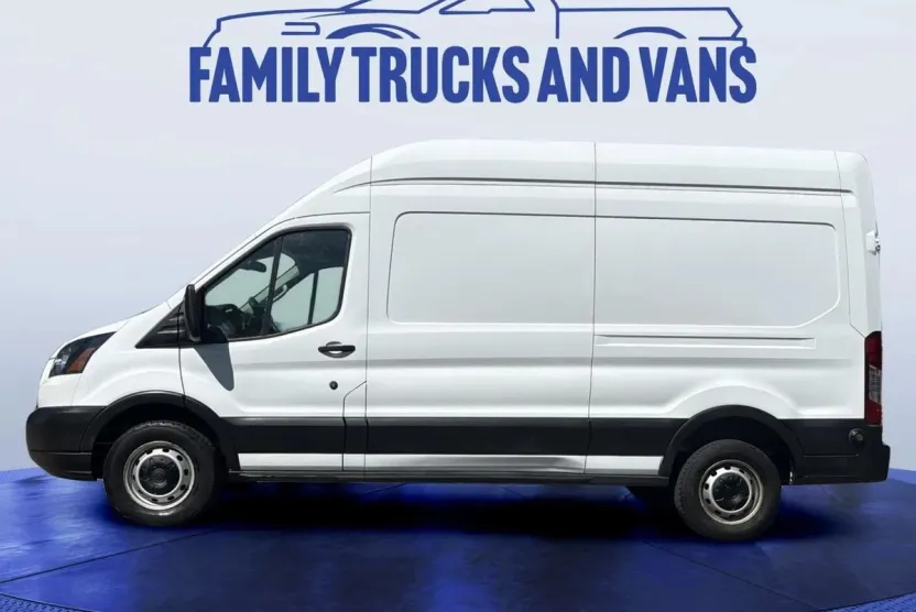 2019 Ford Transit Cargo photo 1