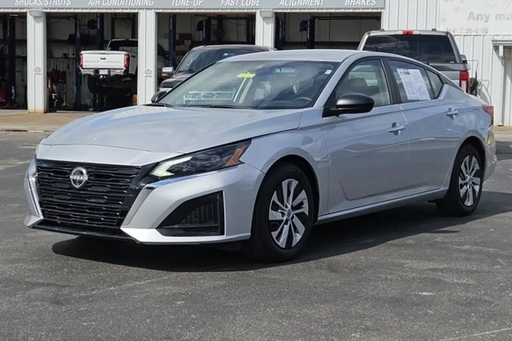 2024 Nissan Altima 2.5 S photo 1