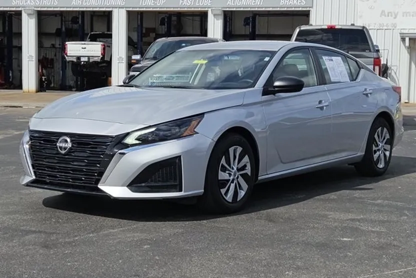 2024 Nissan Altima 2.5 S photo 1