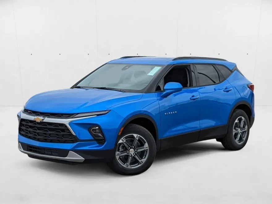 2025 Chevrolet Blazer 2LT photo 1