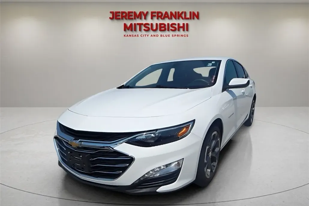 2022 Chevrolet Malibu 1LT photo 1