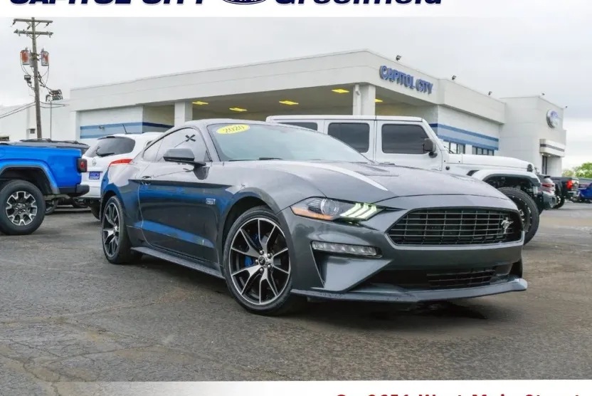 2020 Ford Mustang EcoBoost photo 1