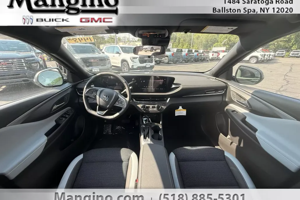 2025 Buick Envista Preferred photo 1