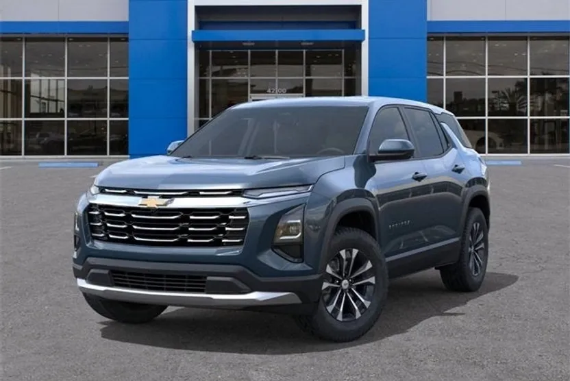 2026 Chevrolet Equinox LT photo 1