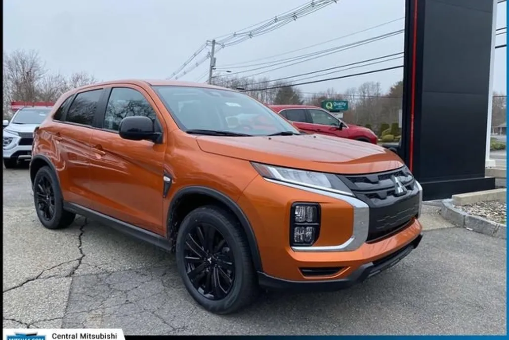 2025 Mitsubishi Outlander Sport ES SE LE photo 1