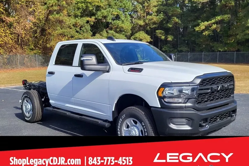 2023 Ram 2500 Tradesman photo 1