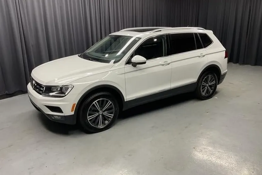 2018 Volkswagen Tiguan SEL photo 1