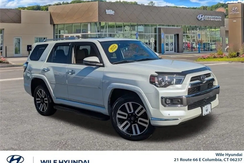 2022 Toyota 4Runner Limited photo 1