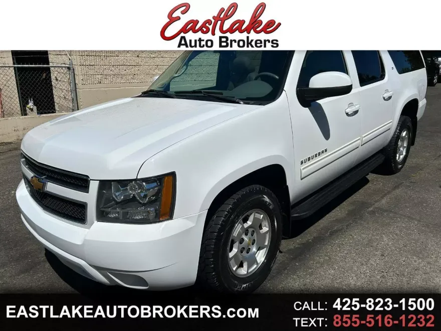 2012 Chevrolet Suburban LT 1500 photo 1