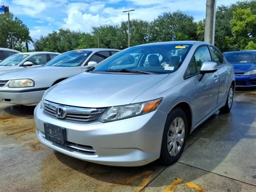 2012 Honda Civic LX photo 1
