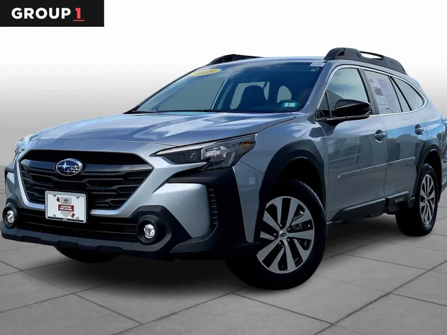 2025 Subaru Outback Premium photo 1