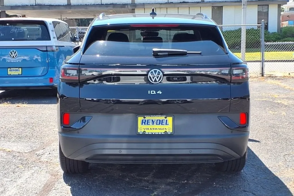 2023 Volkswagen ID.4 S photo 1