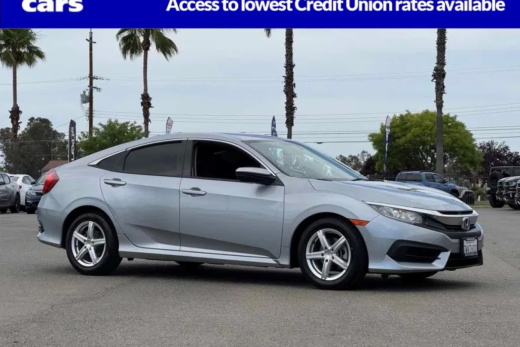2017 Honda Civic LX photo 1