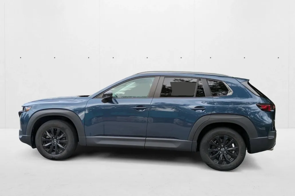 2023 Mazda CX-50 2.5 Preferred Plus photo 1