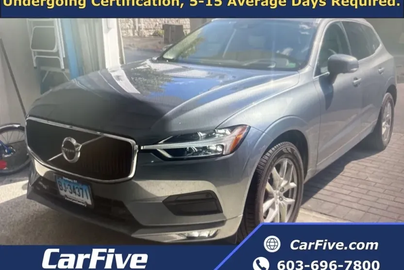 2021 Volvo XC60 T5 Momentum photo 1
