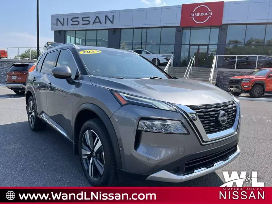 2023 Nissan Rogue AWD Platinum photo 1