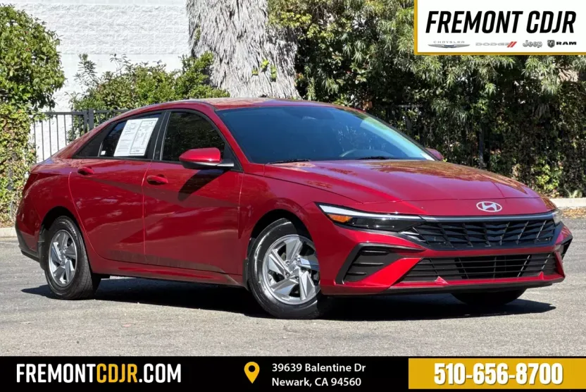 2024 Hyundai Elantra SE photo 1
